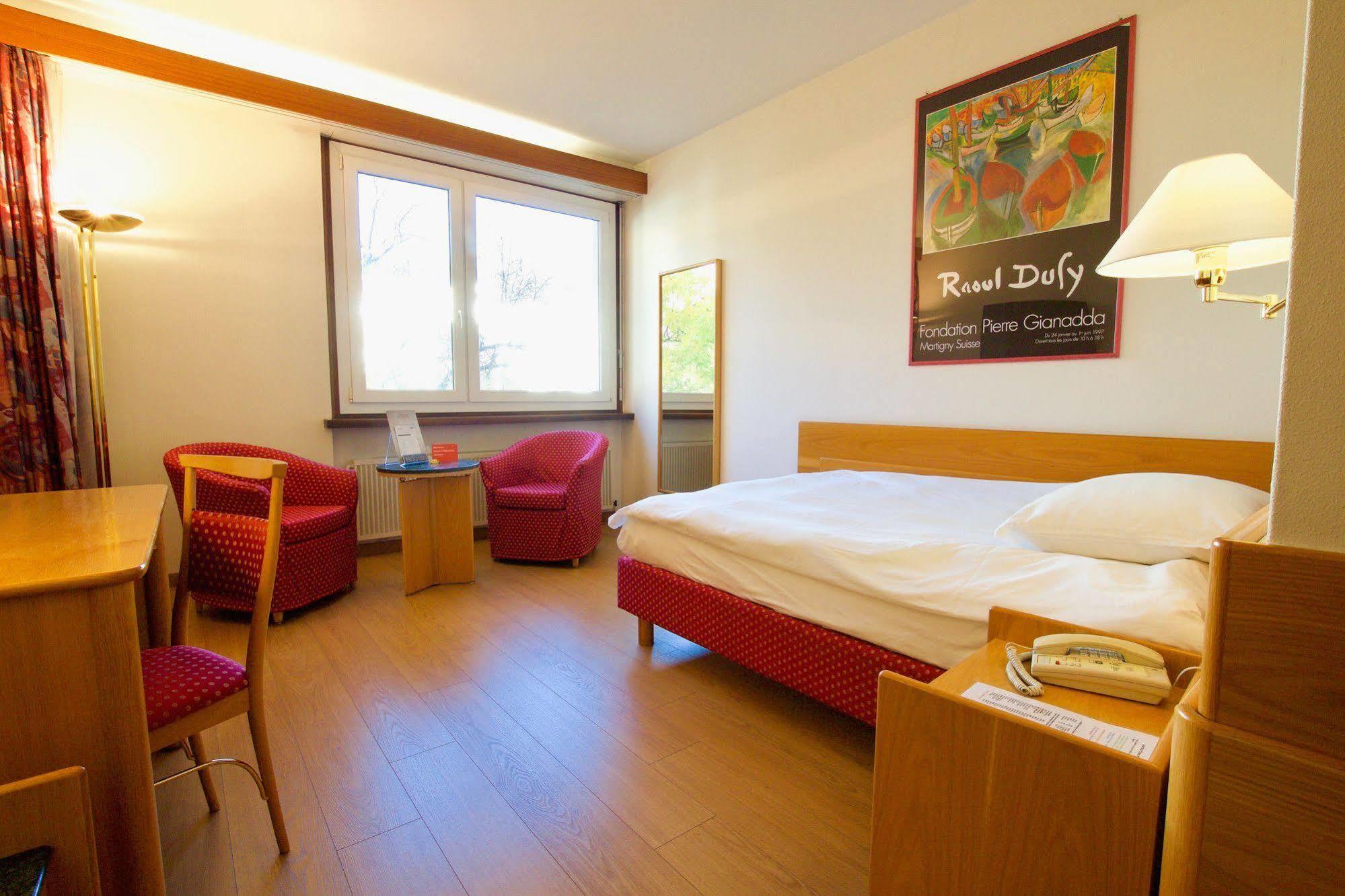 Hotel Du Rhone Sion Exterior photo